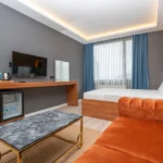 216centersuitee971faf3